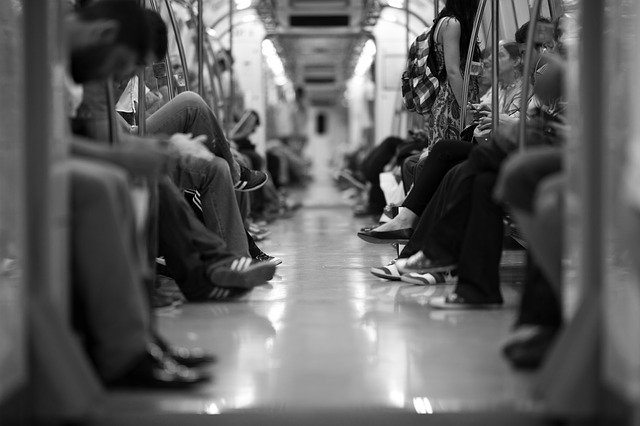 train-g1e8b5a102_640