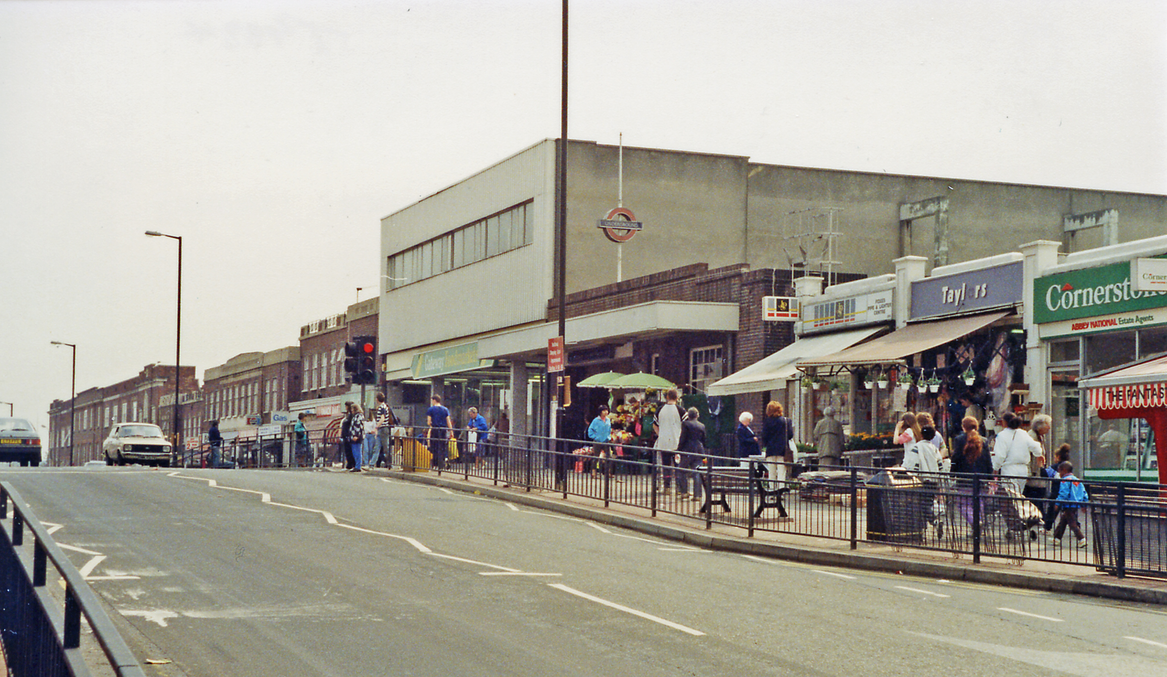 Dagenham_Heathway_station_geograph-3397871-by-Ben-Brooksbank